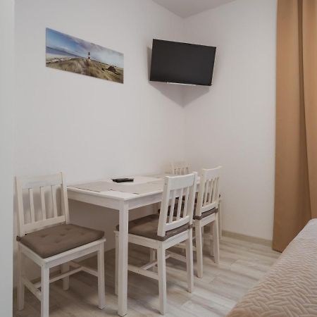 apartament dla 4 osób blisko morza Niechorze Exterior foto
